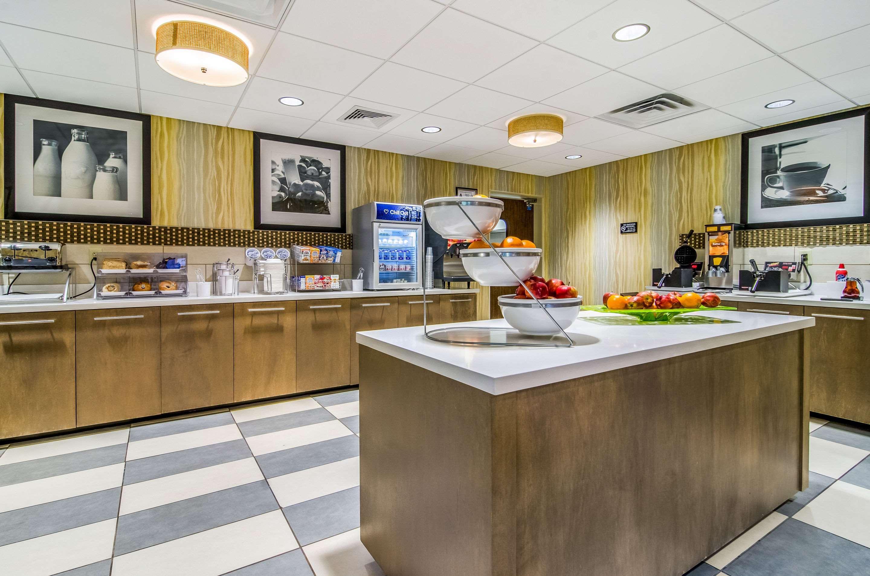 Comfort Inn Raleigh Midtown Eksteriør billede