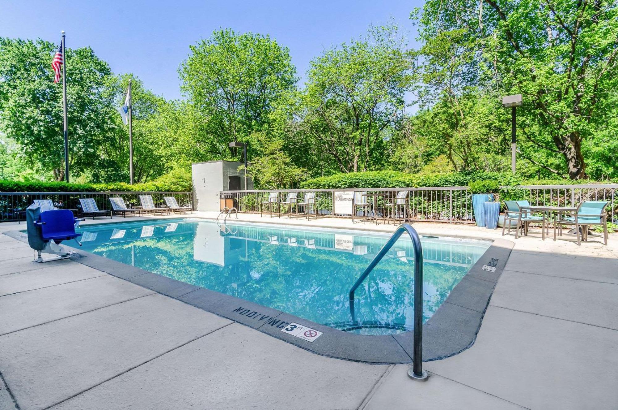 Comfort Inn Raleigh Midtown Eksteriør billede