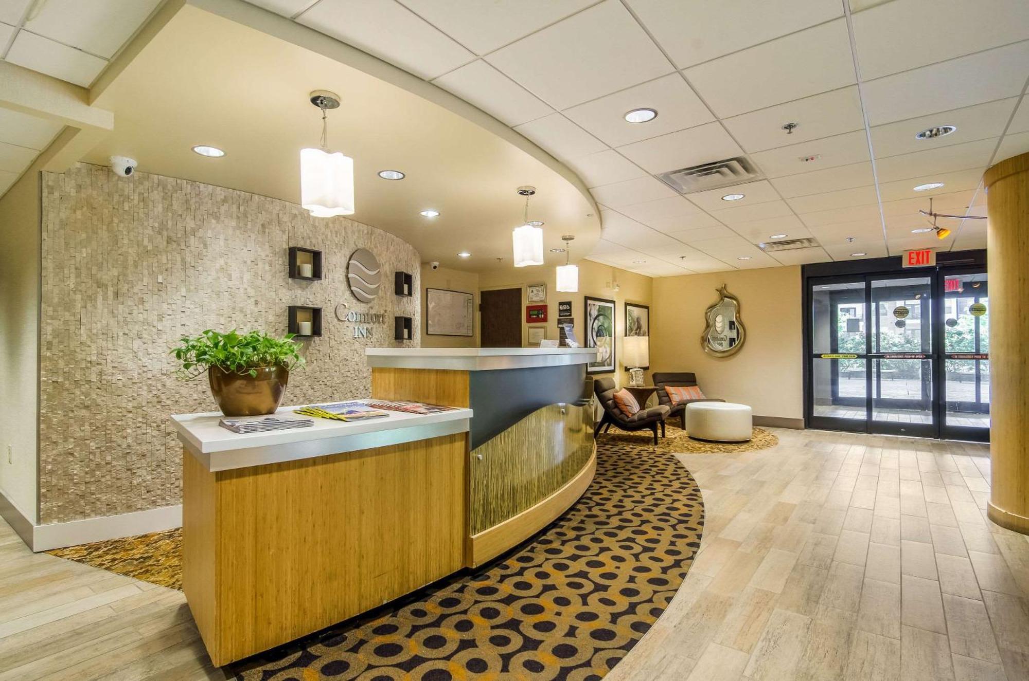 Comfort Inn Raleigh Midtown Eksteriør billede