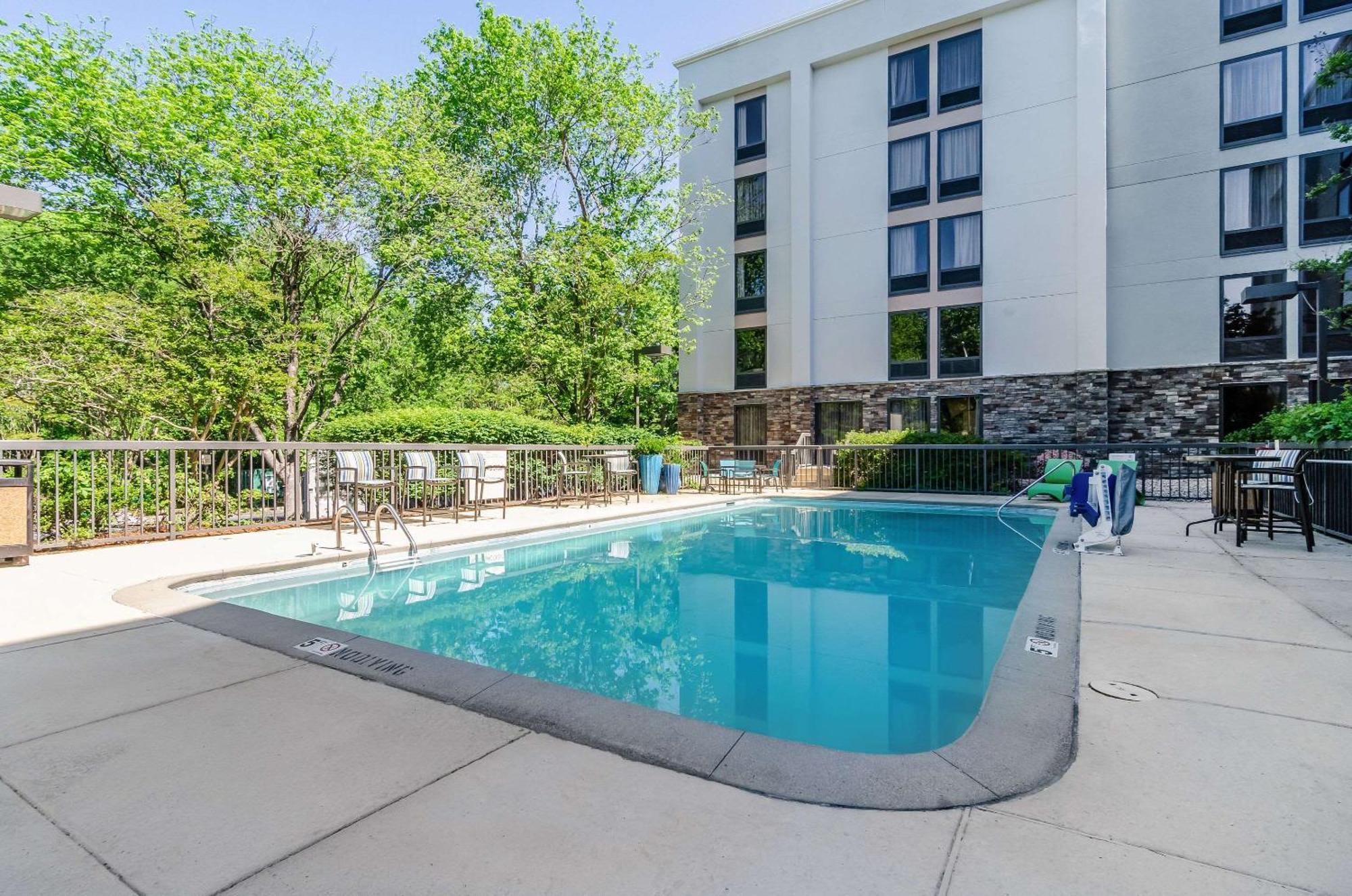 Comfort Inn Raleigh Midtown Eksteriør billede